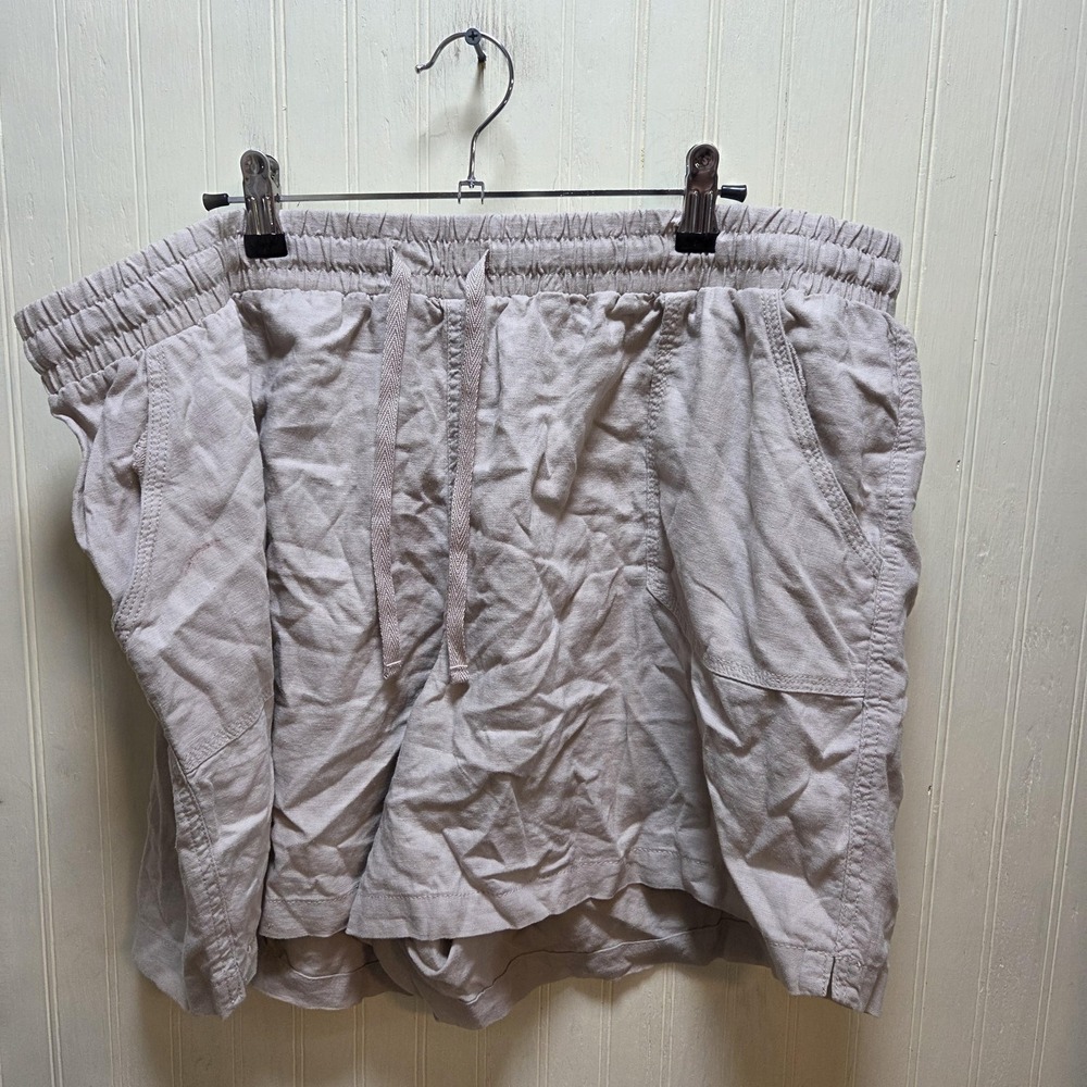 Cato Shorts Womens 22/24W Beige Linen Rayon Chino Elastic Waist Casual Summer